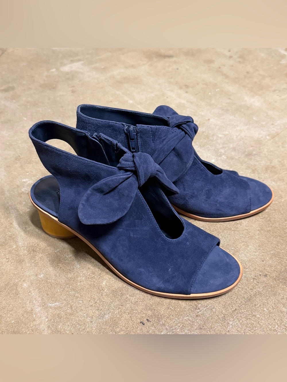 Bernardo Navy Suede Knot Peep-Toe Slingback Mules - Size 9.5